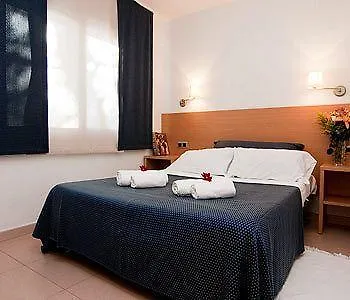 شقة Apartamentos Castellmar كاستيلديفيلس